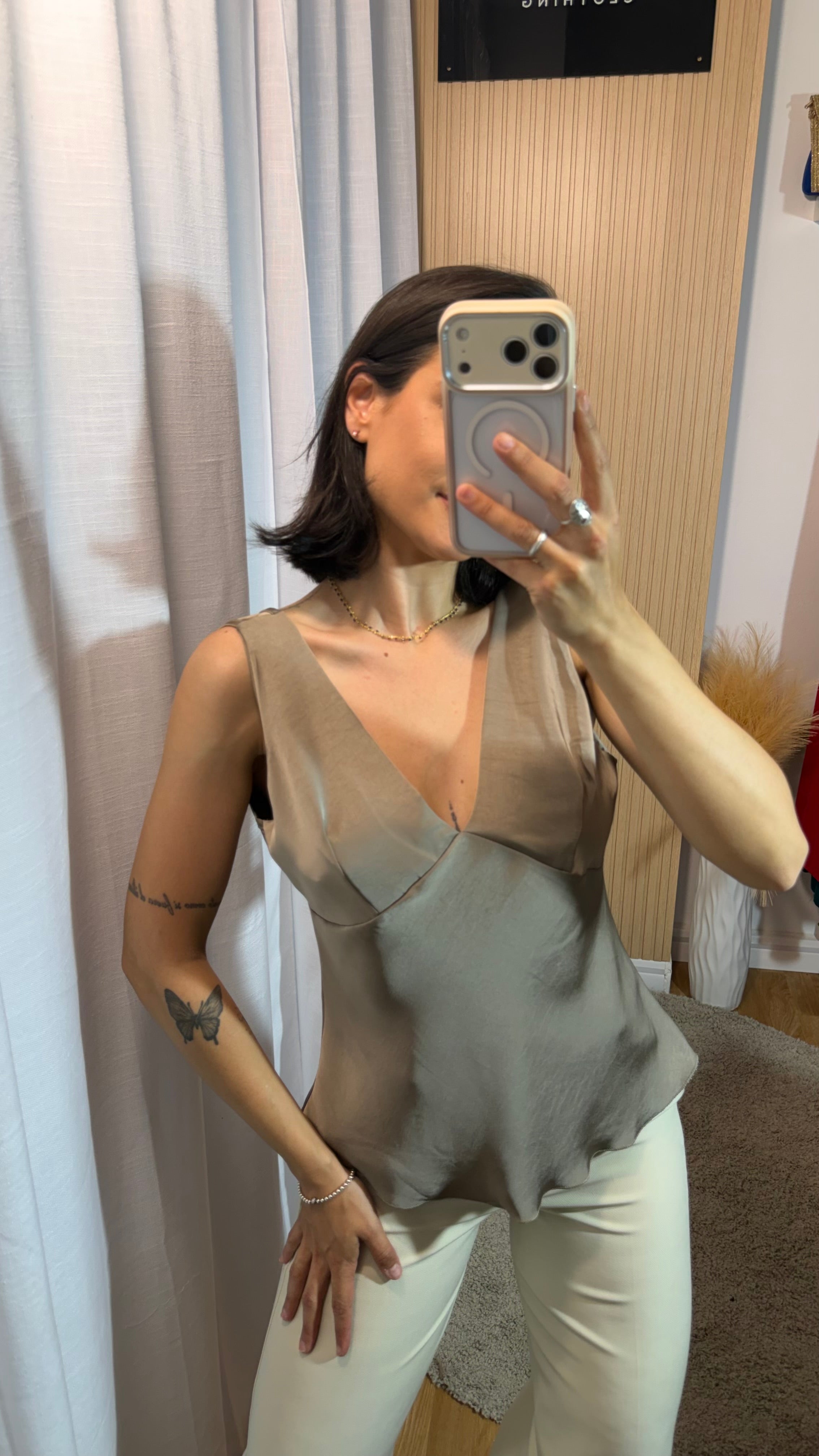 Camisa satinada Taupe