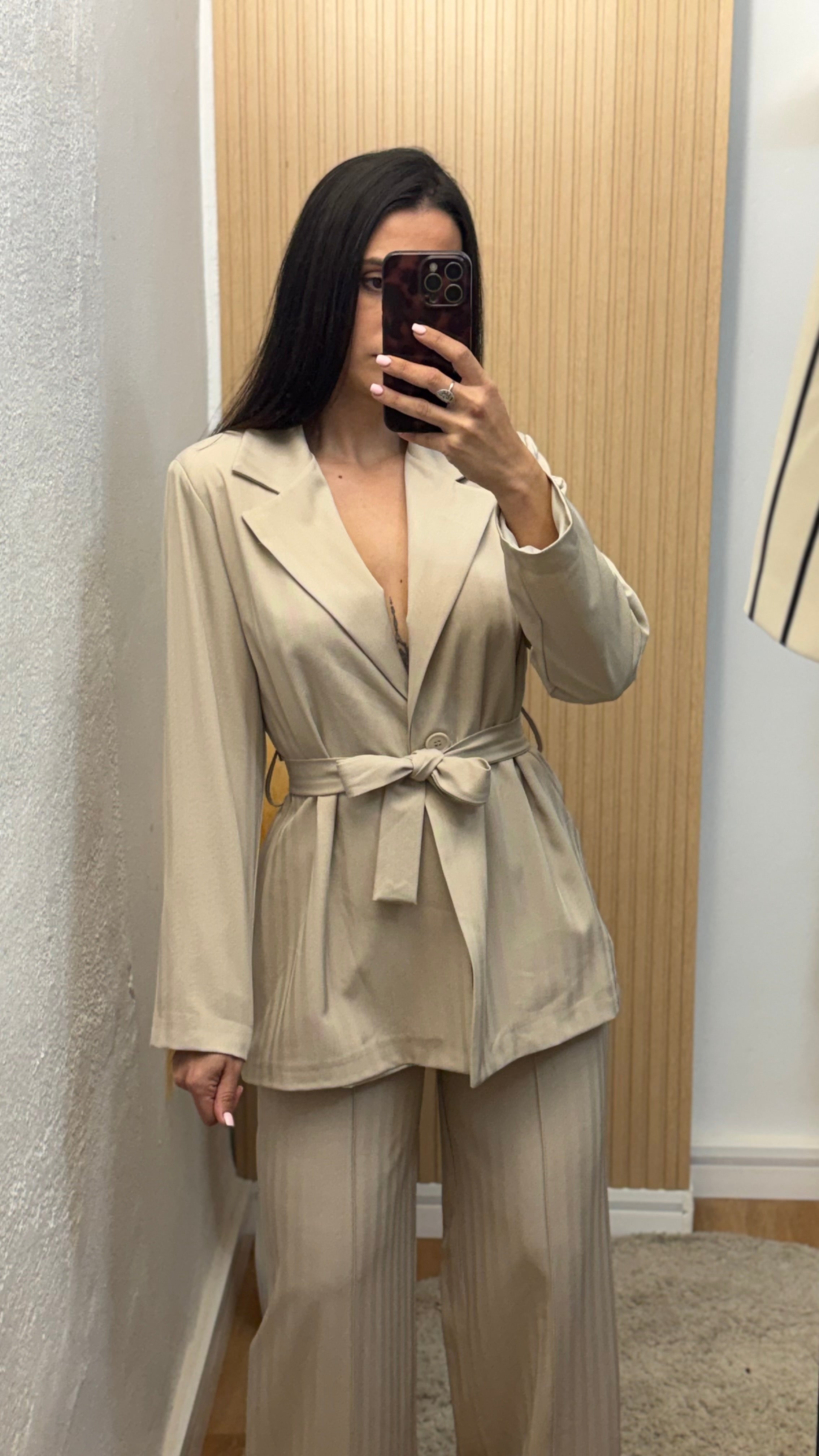 Traje de chaqueta beige