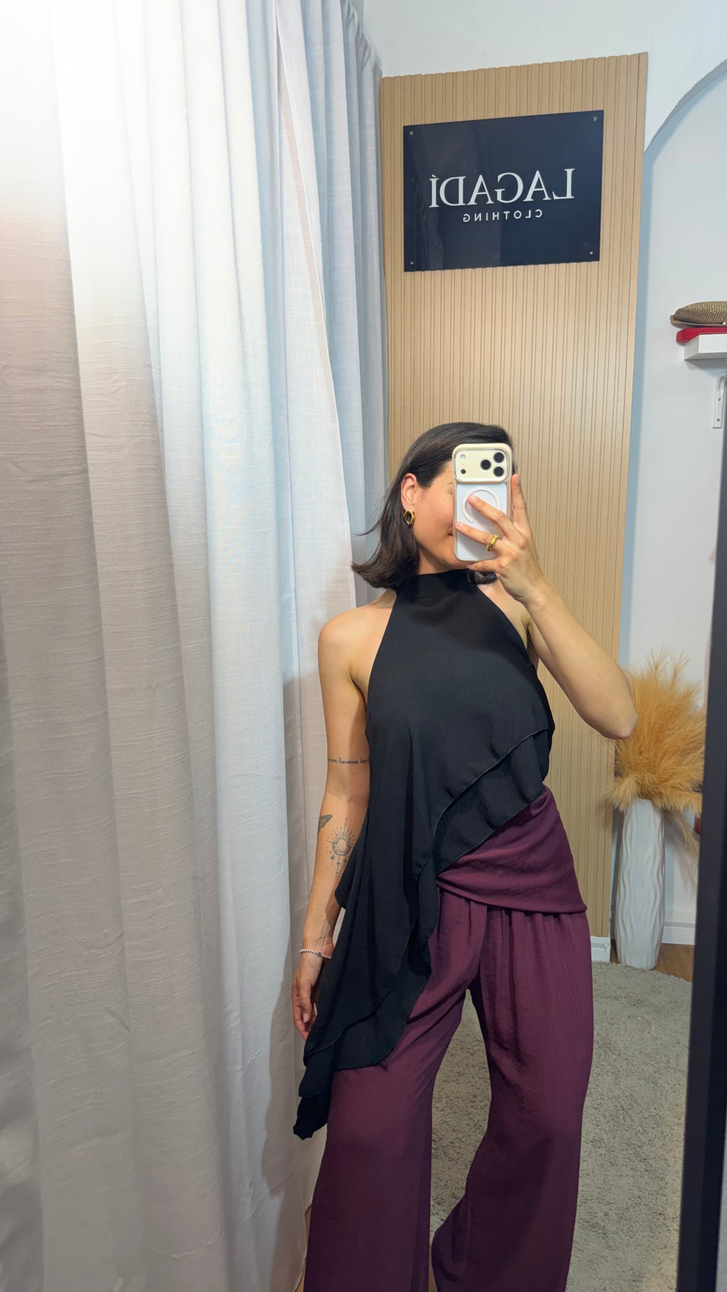 Top volante negro
