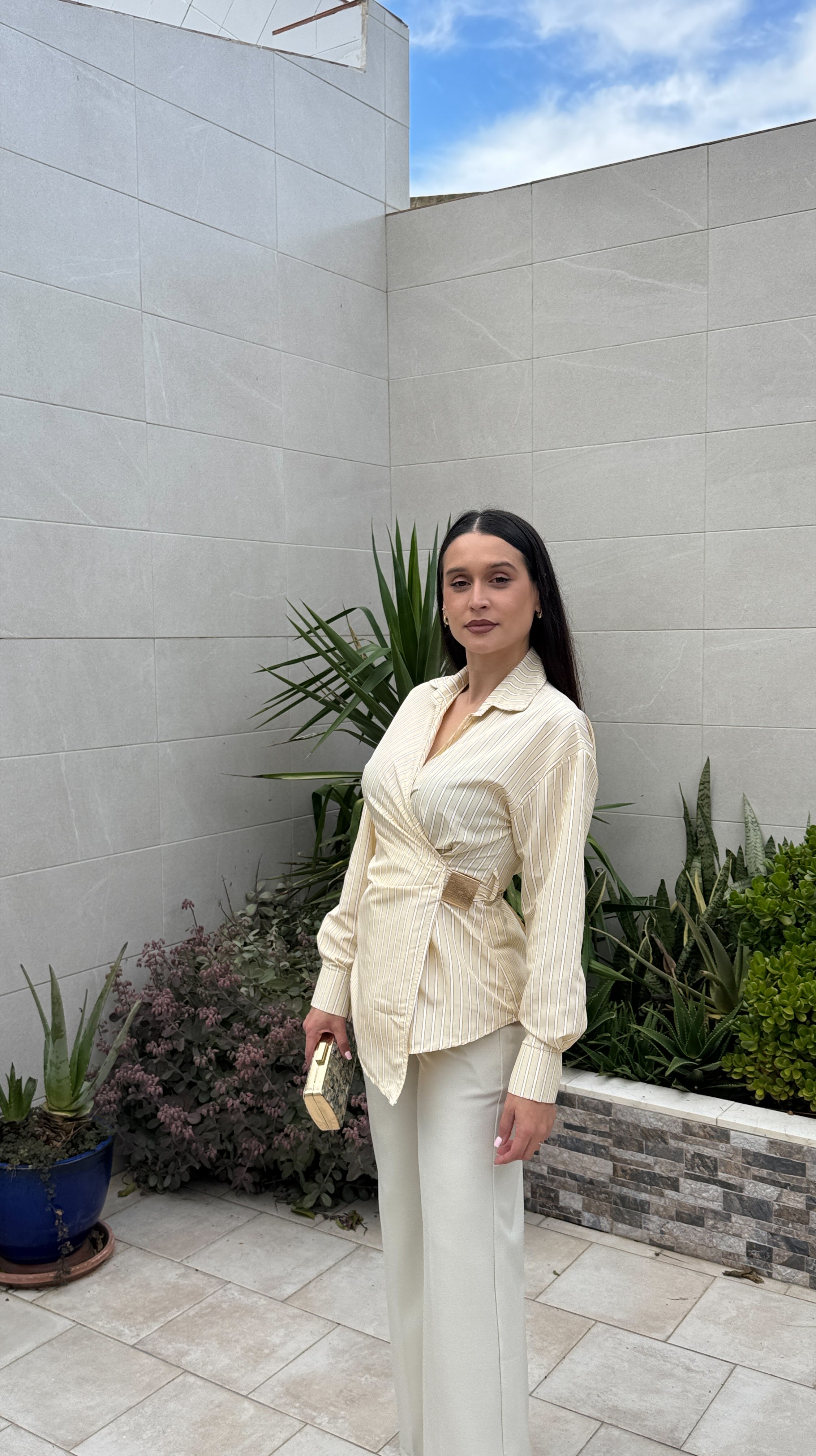 Blusa cruzada amarilla