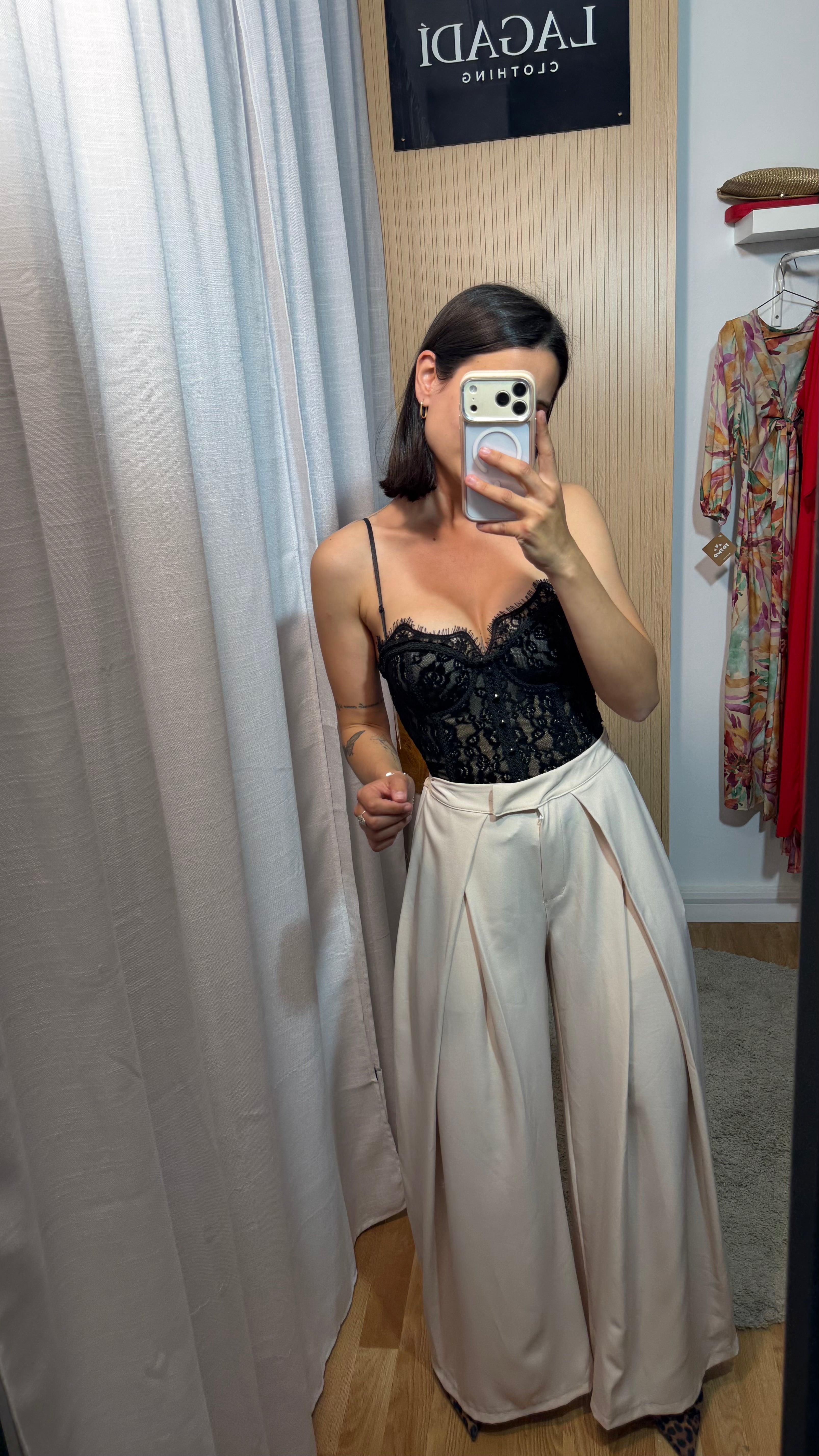 Pantalón capa beige
