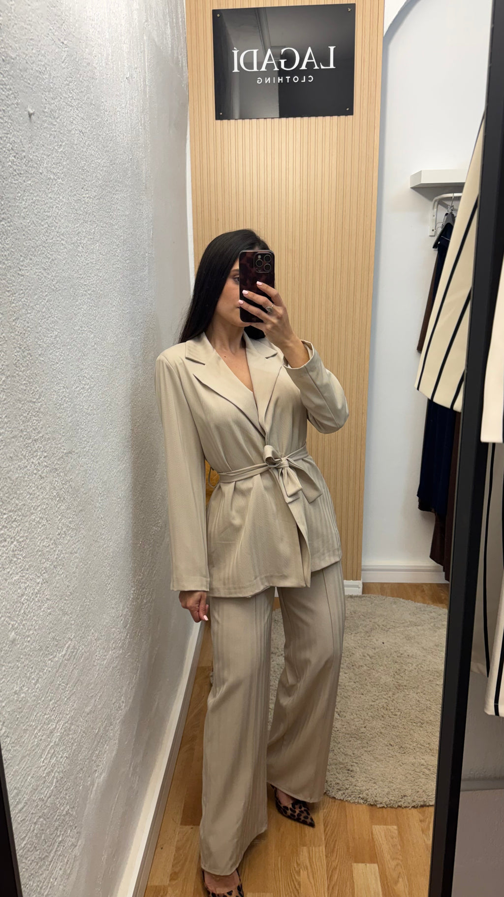 Traje de chaqueta beige