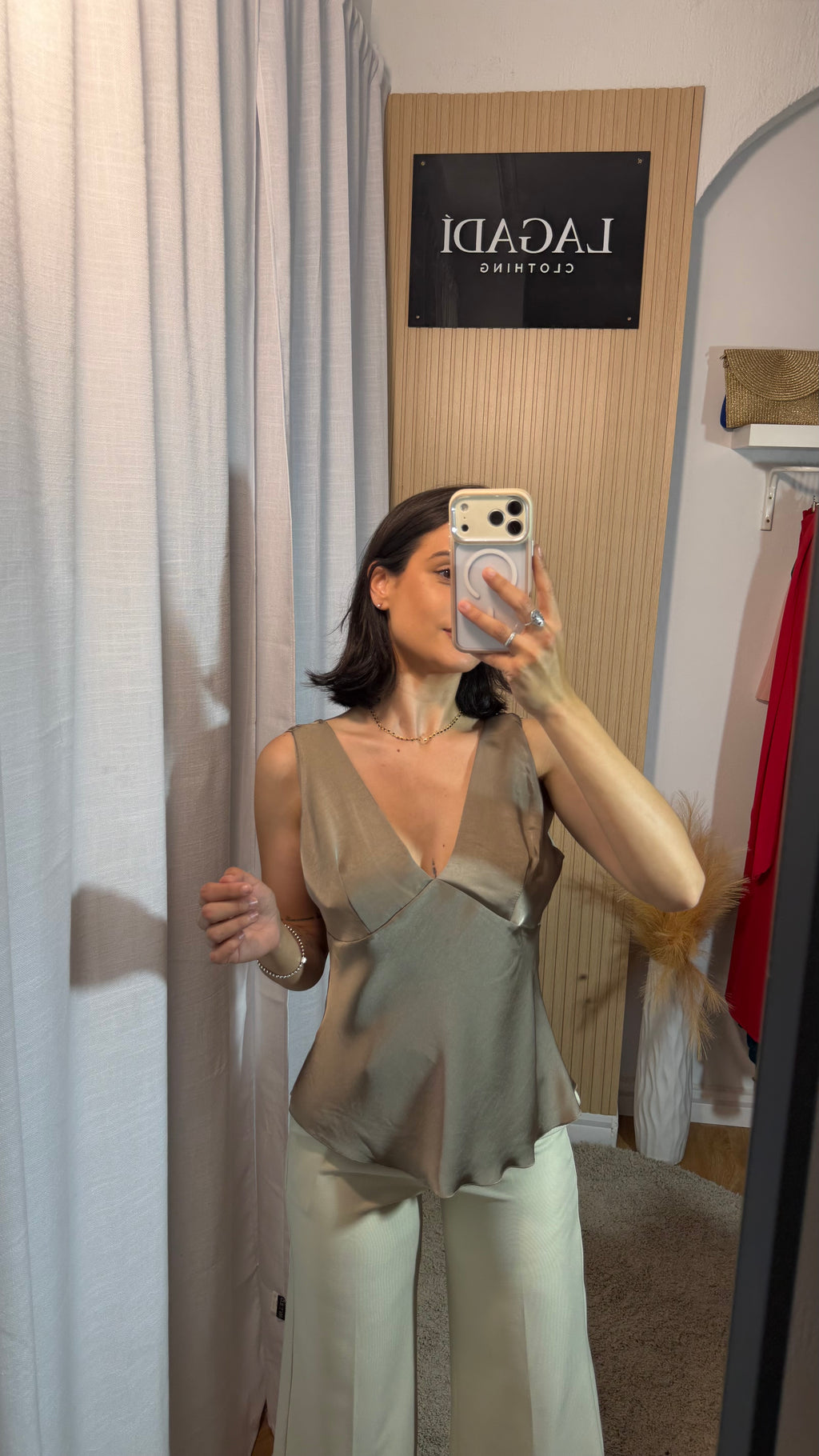 Camisa satinada Taupe