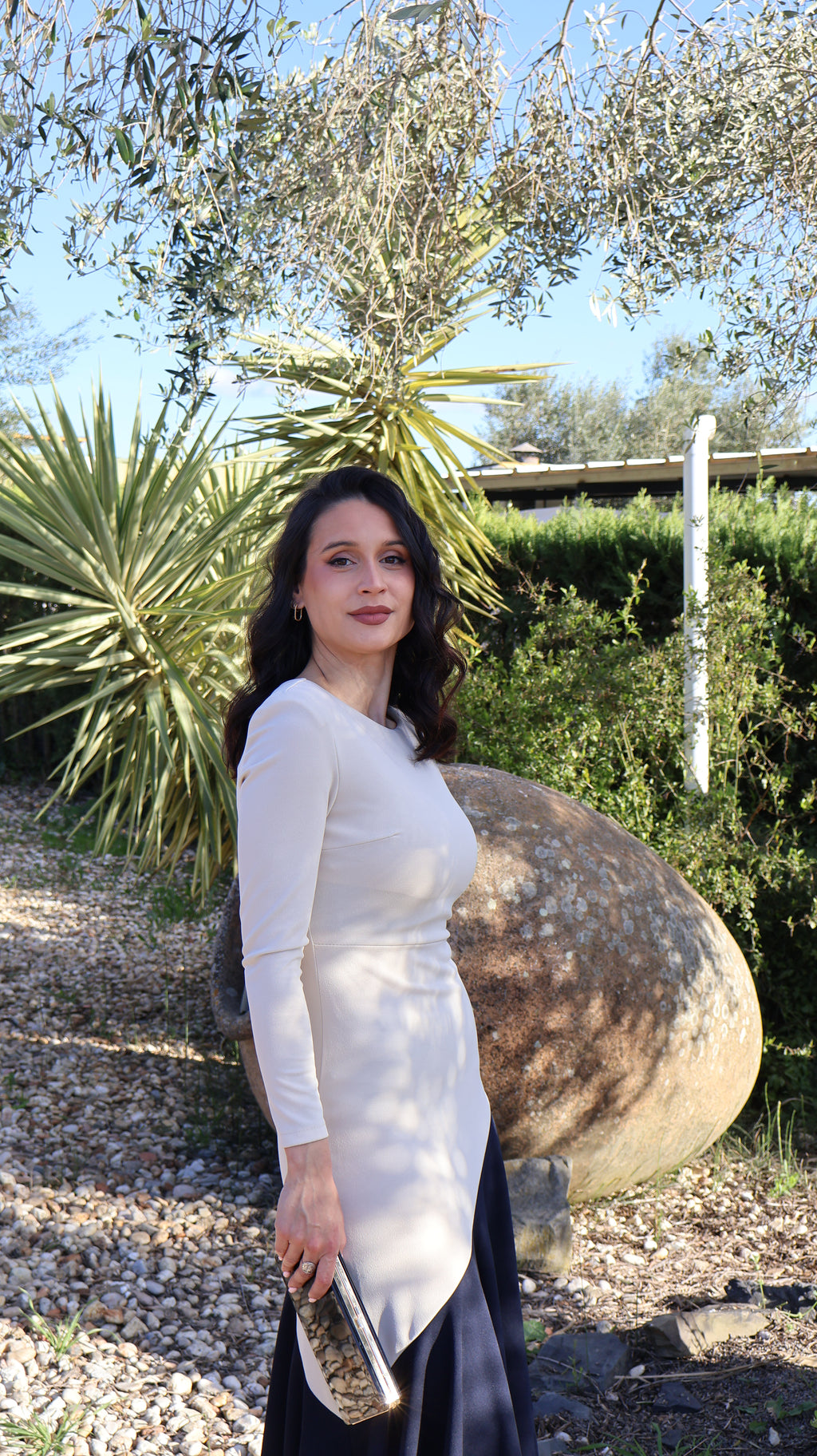 Vestido cascada beige