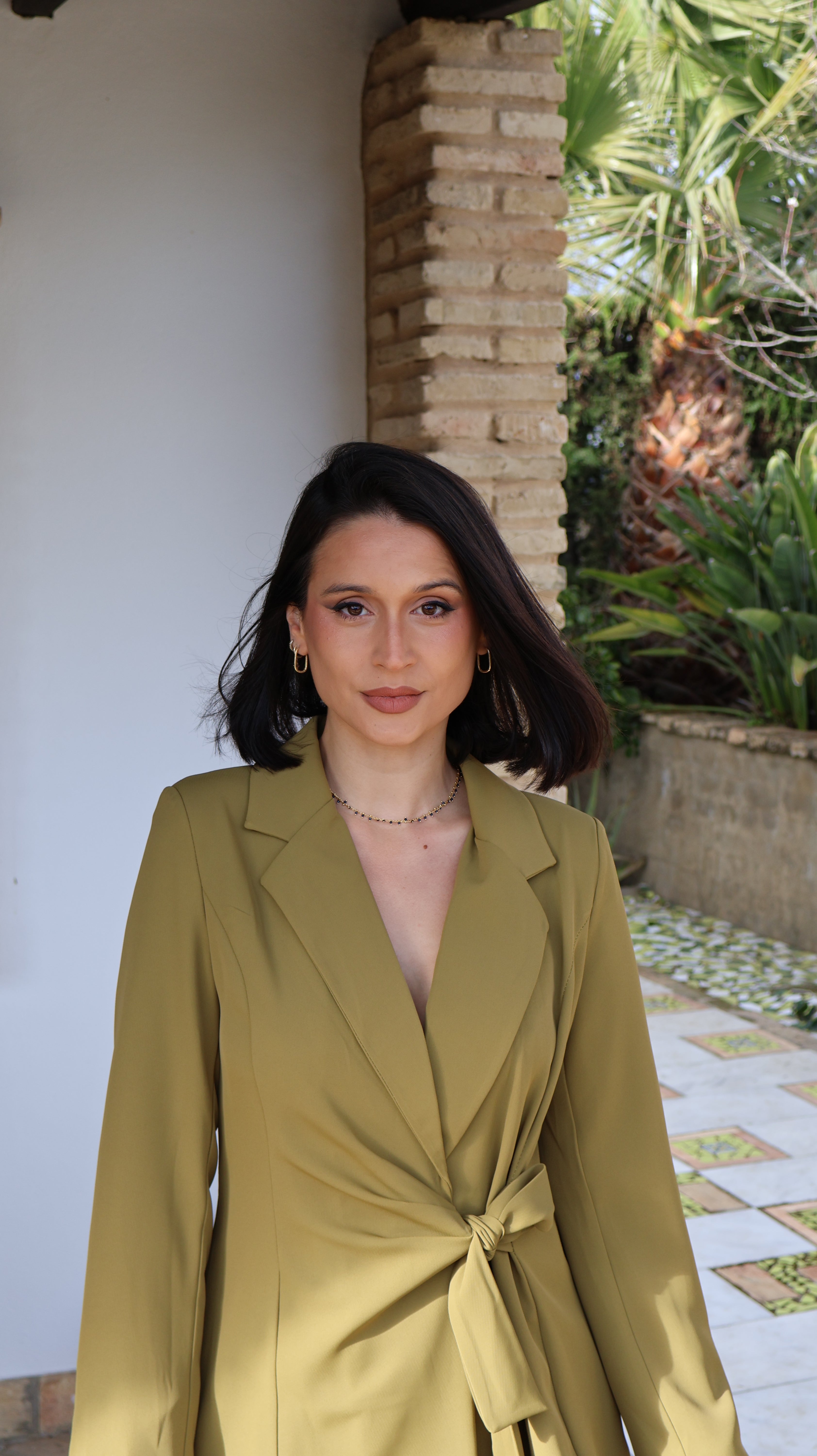 Traje verde oliva