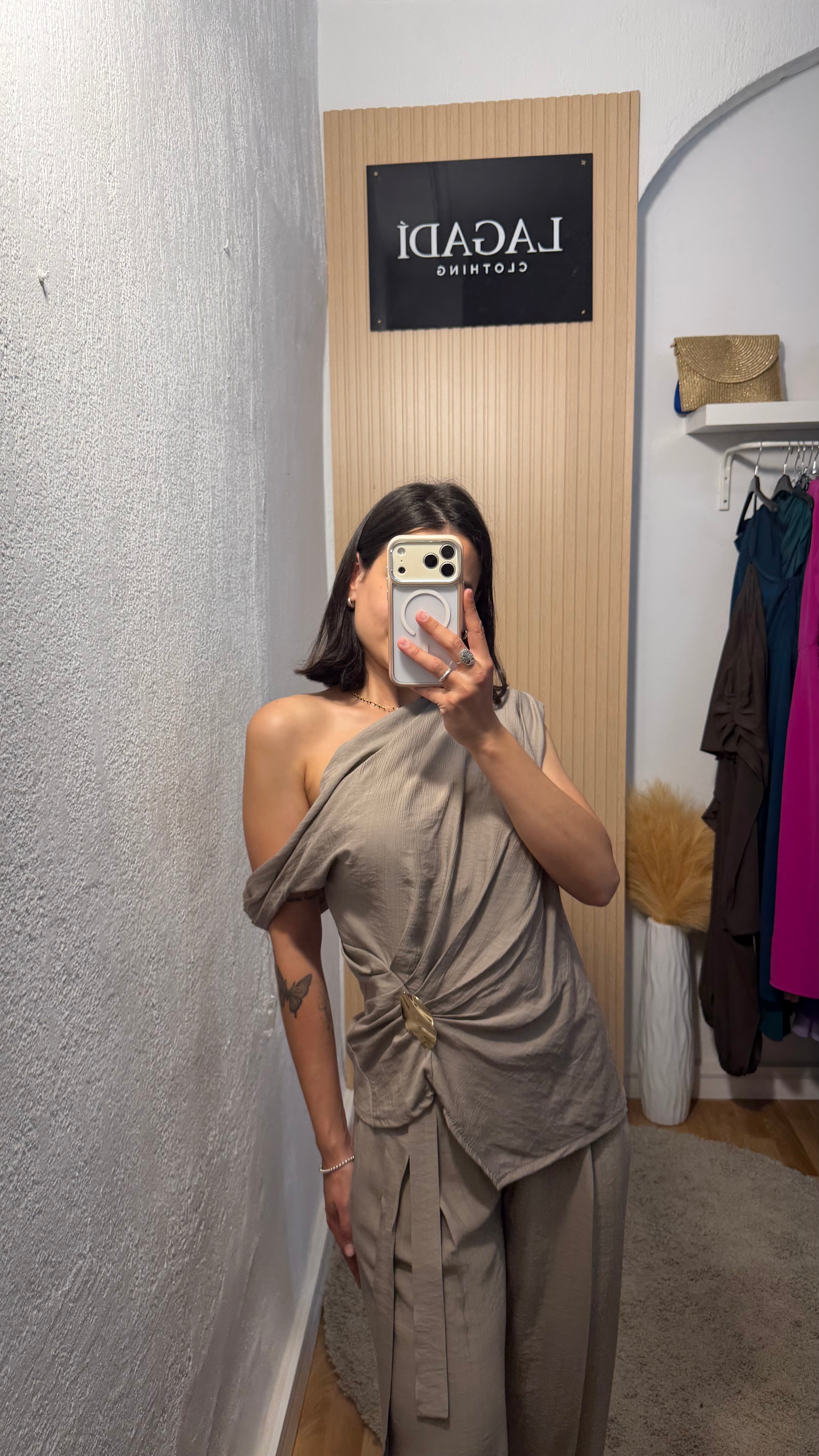 Conjunto broche taupe
