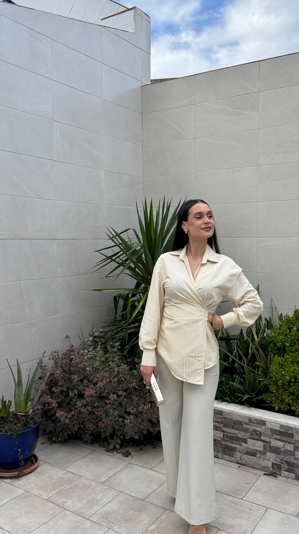 Blusa cruzada amarilla