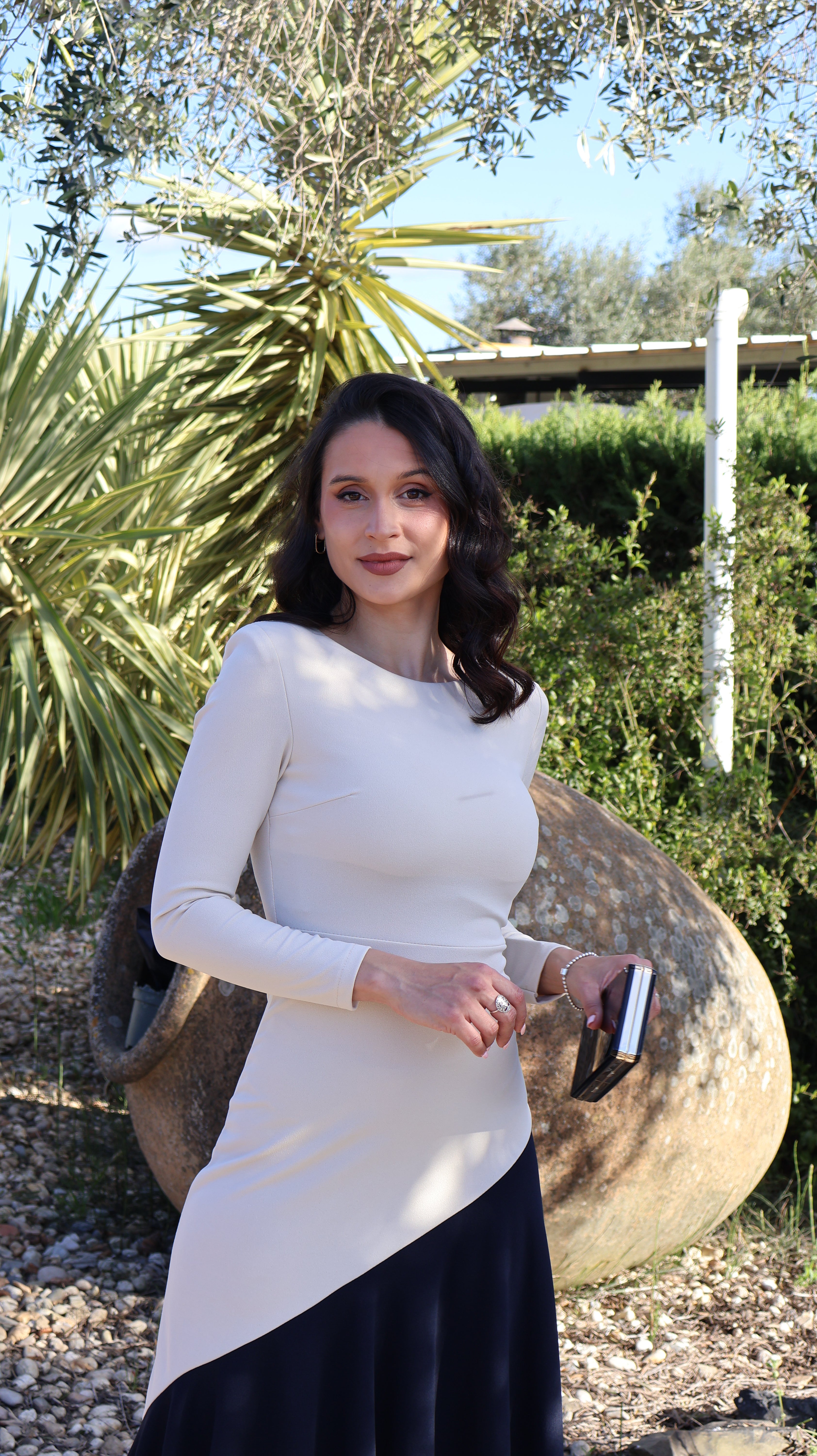 Vestido cascada beige