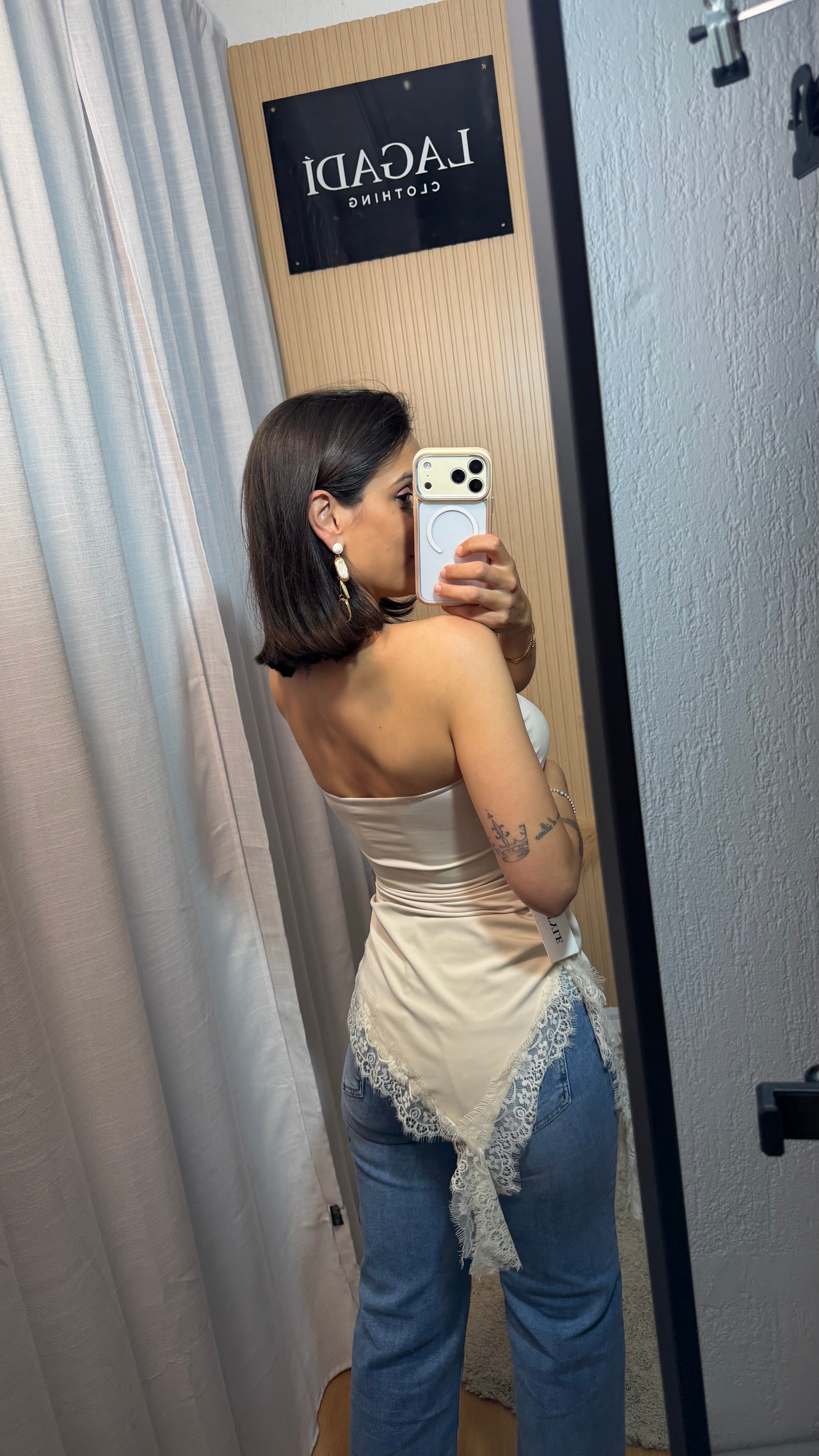 Top asimétrico beige