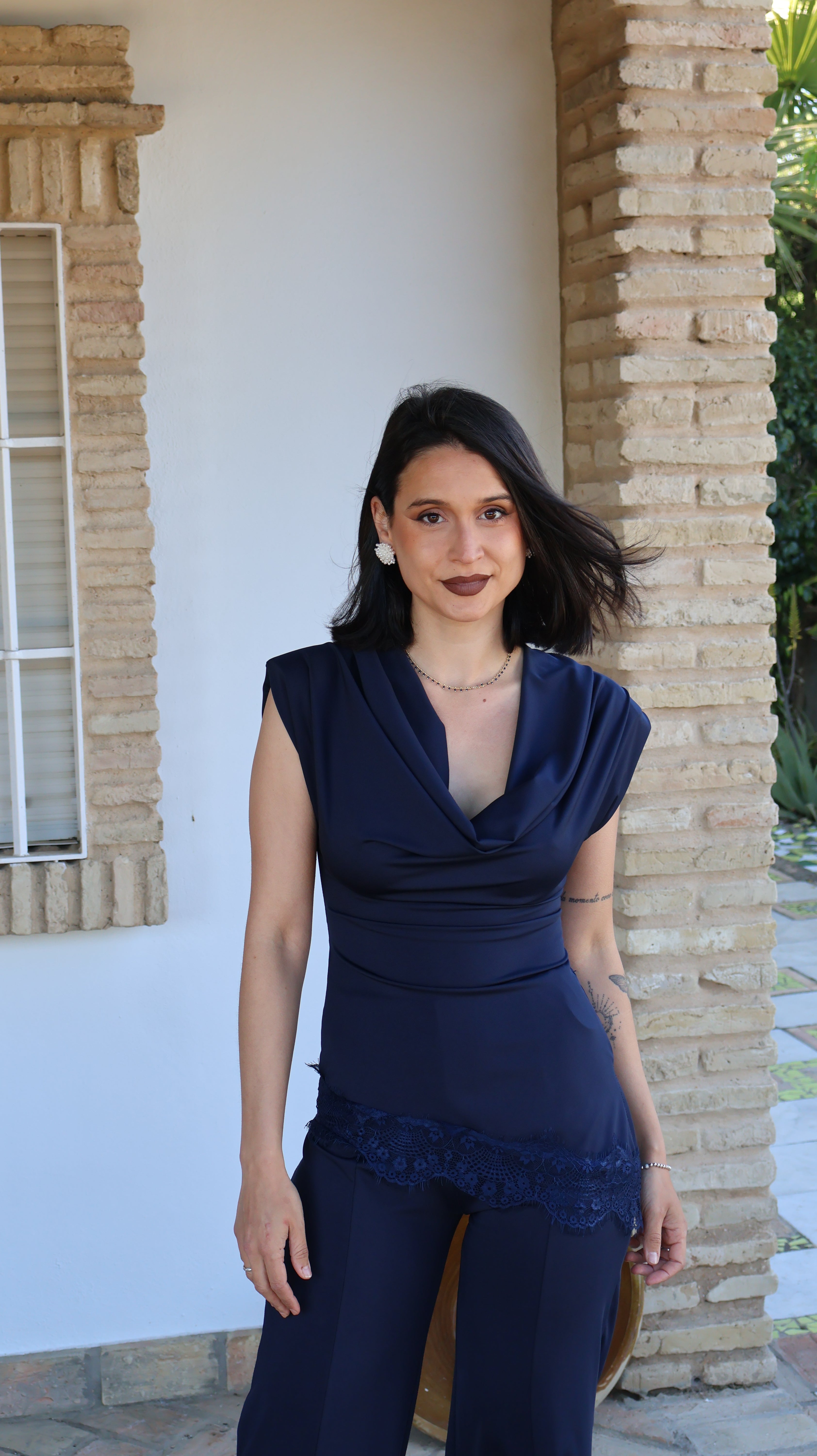 Conjunto encaje azul marino