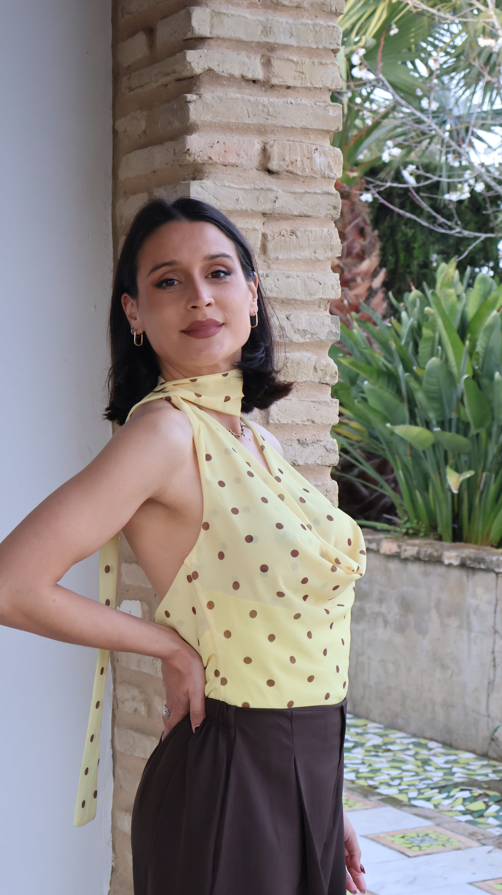 Top gasa lunar amarillo
