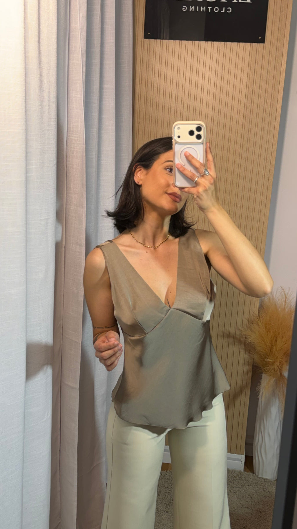 Camisa satinada Taupe